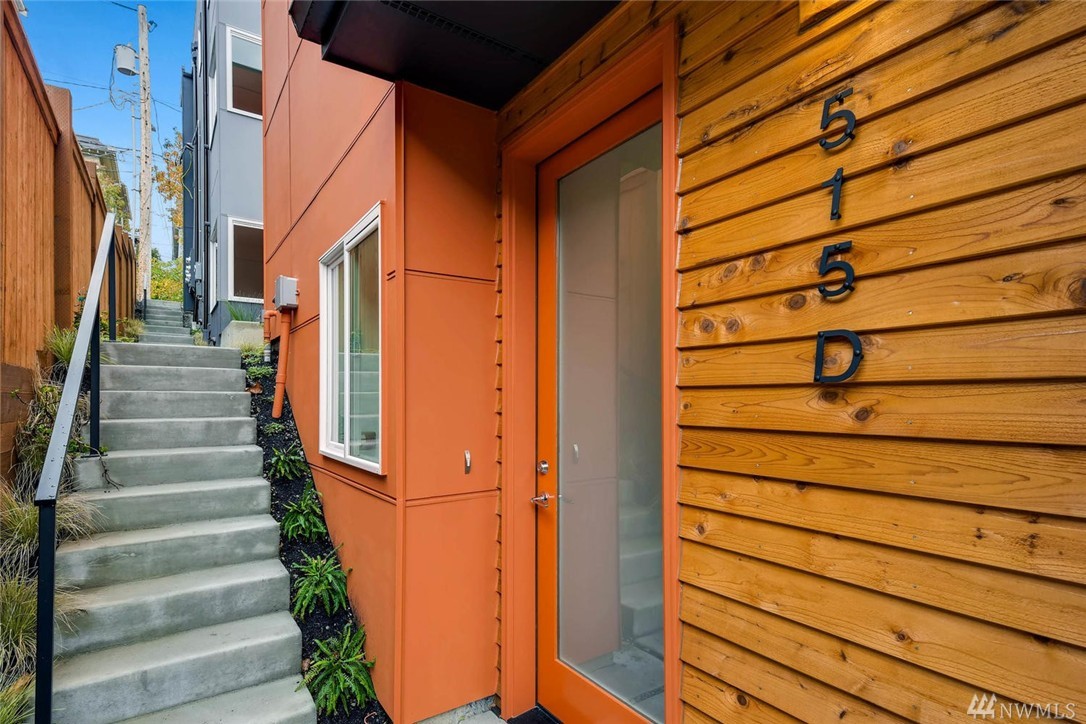 515 D Ward St Unit  Seattle WA 98109