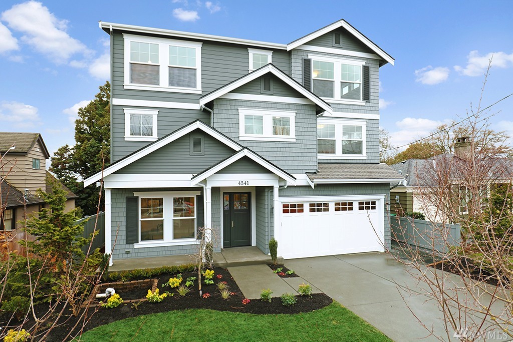 4541 46th Ave NE Seattle WA 98105