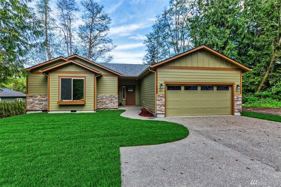 171 Highland Dr Unit  Port Ludlow WA 98365