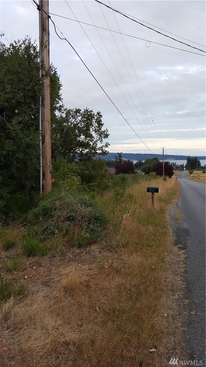 1368 Gardiner Beach Rd Gardiner WA 98382