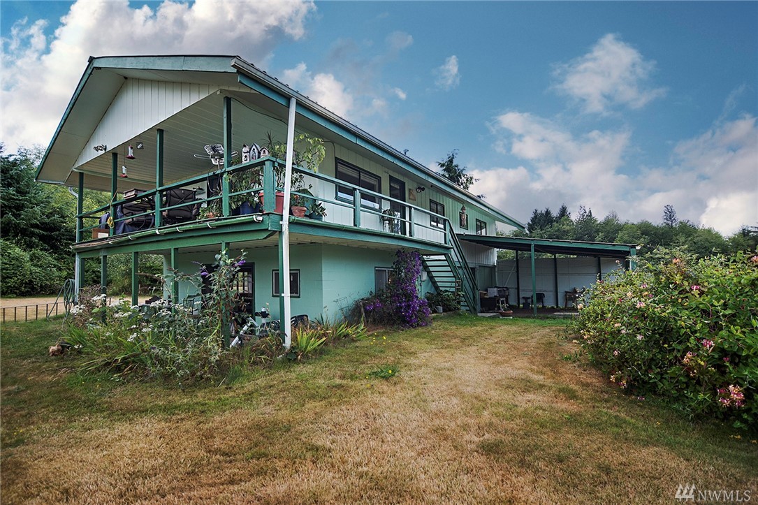 527 Covered Bridge Rd Grays River WA 98621