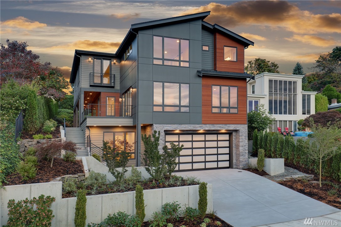1525 36th Ave S Seattle WA 98144