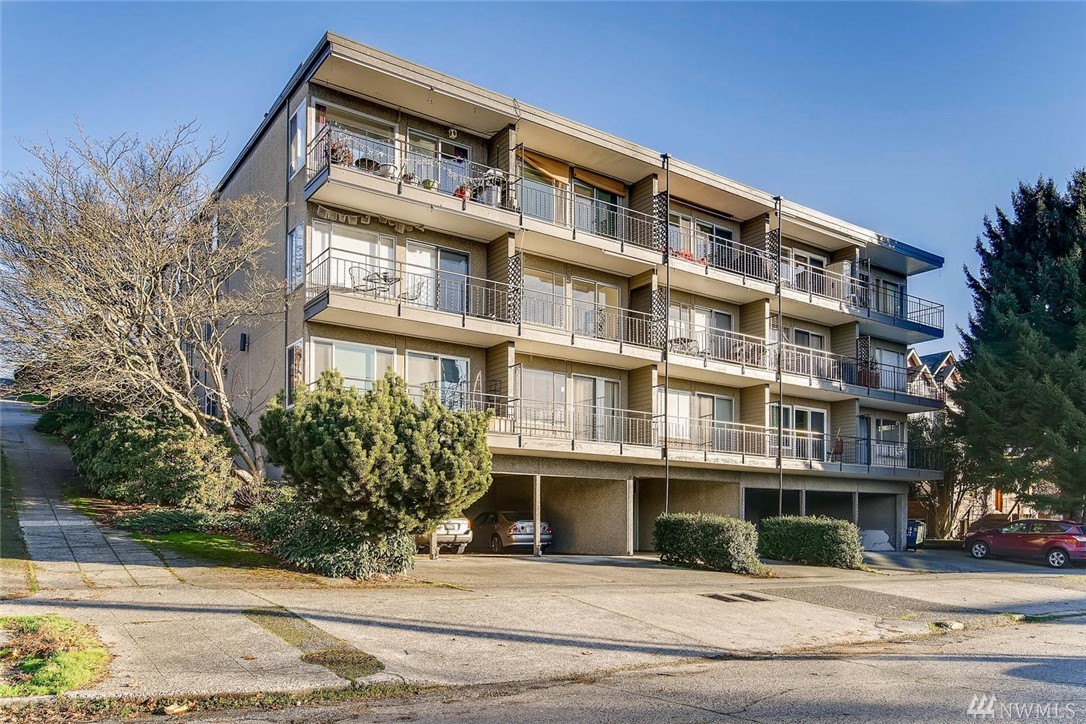 303 N 44th St Unit 202 Unit 202 Seattle WA 98103