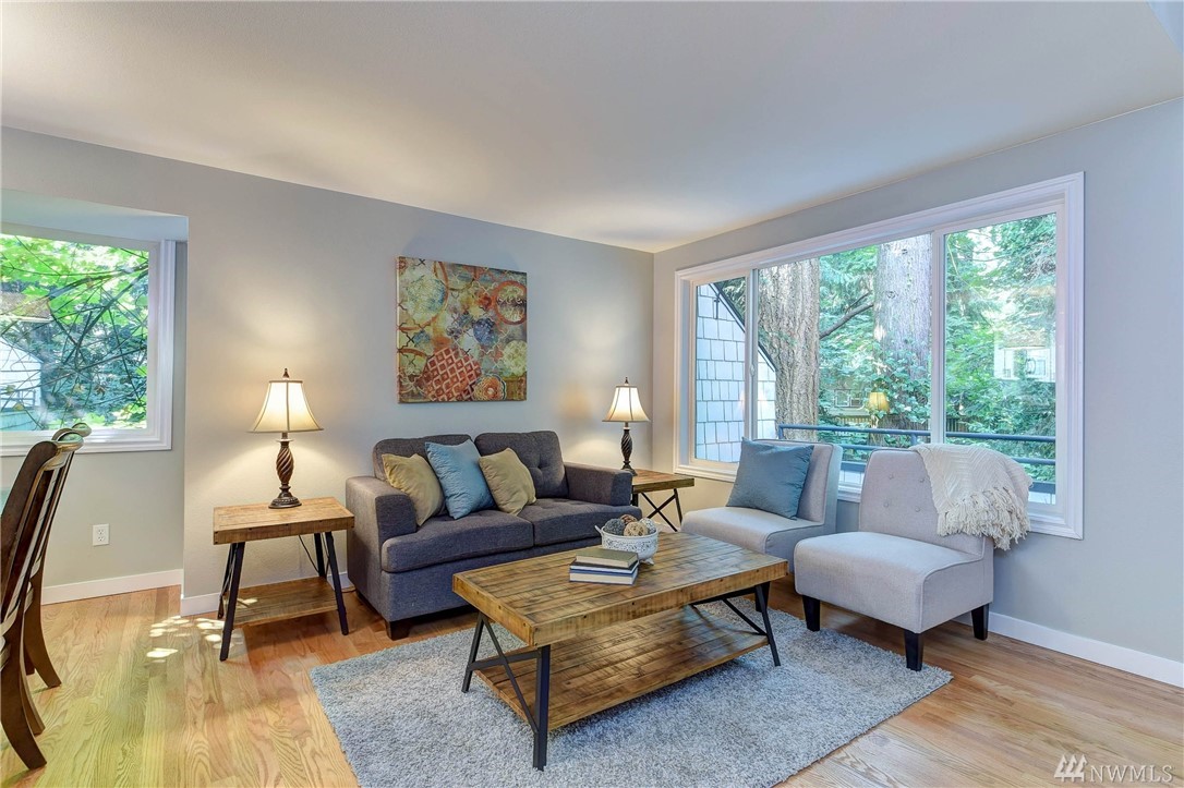 9165 45th Ave SW Unit 3 Unit 3 Seattle WA 98136