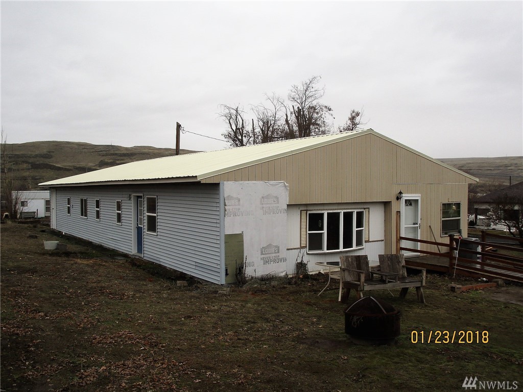 275 S Olive St Unit  Washtucna WA 99371