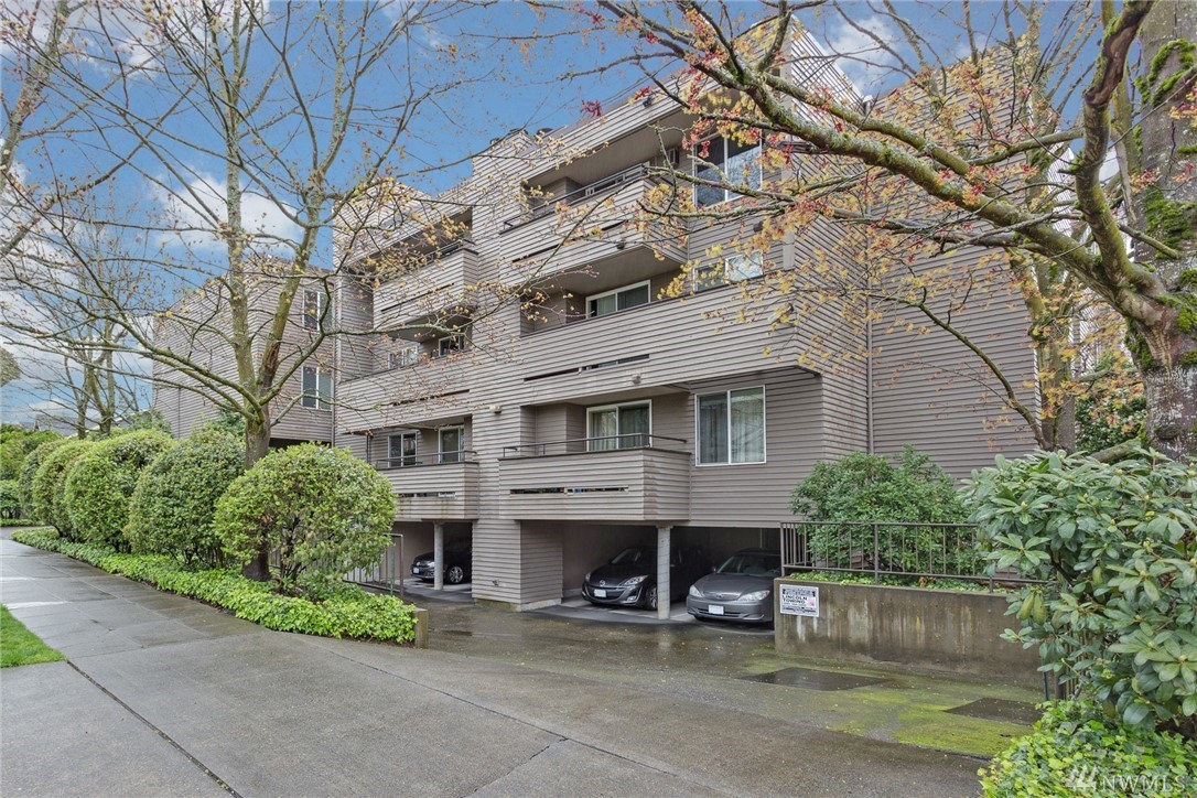 3890 Whitman Ave N Unit 306 Unit 306 Seattle WA 98103