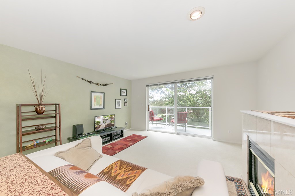 3658 Dayton Ave N Unit 301 Unit 301 Seattle WA 98103