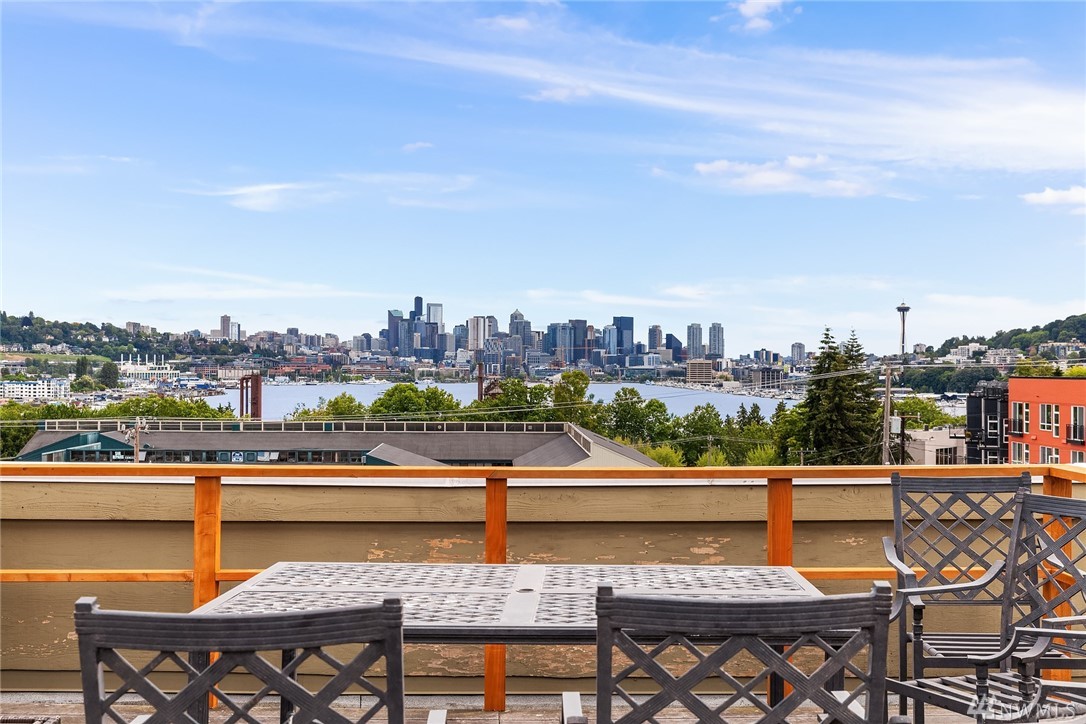 3420 Burke Ave N Unit 303 Unit 303 Seattle WA 98103
