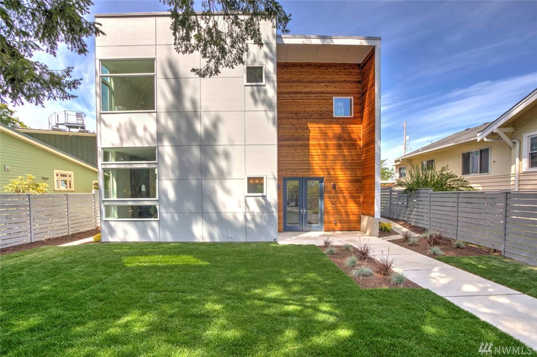 7317 35th Ave SW Seattle WA 98126