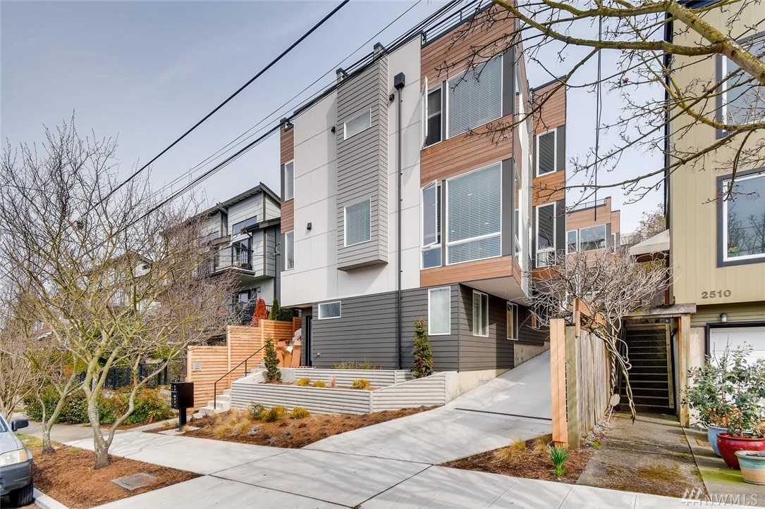 2514 A Yale Ave E Unit  Seattle WA 98102