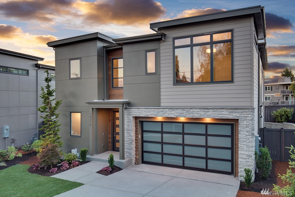 6727 102nd Ave NE Kirkland WA 98033