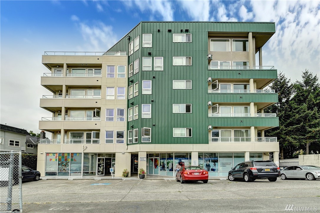 4528 8th Ave NE Unit 2b Unit 2b Seattle WA 98105