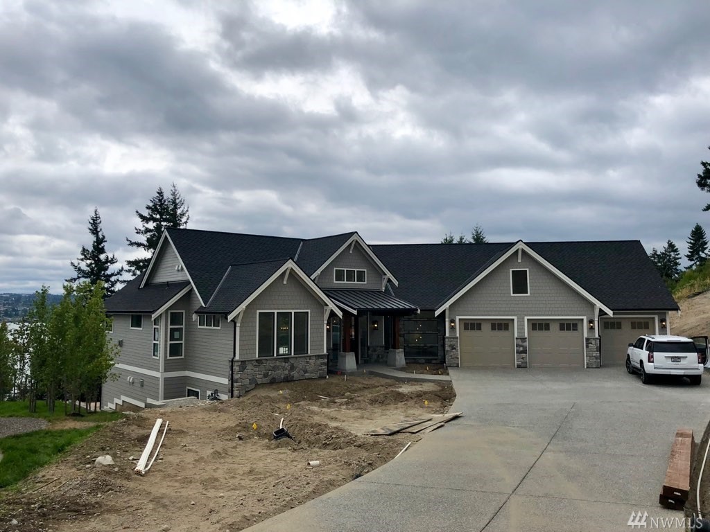 2218 7th St NW Unit  Gig Harbor WA 98335