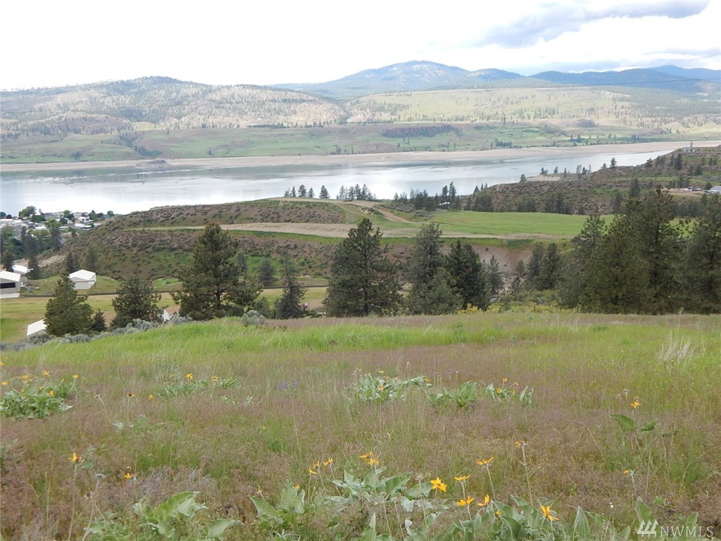 30425 River Bend Ln Unit  Seven Bays WA 99122