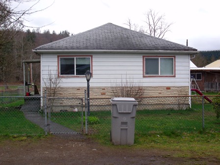 17 Cummings Ave Unit  Malone WA 98559