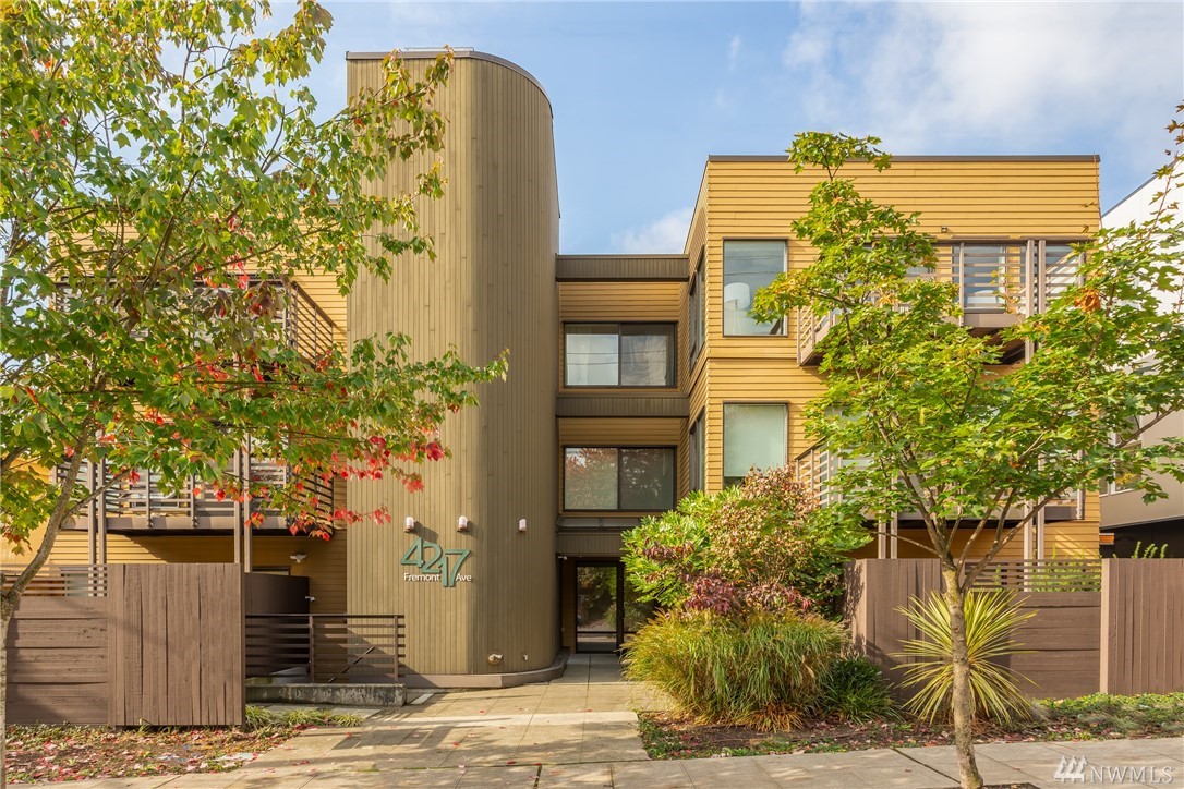 4217 Fremont Ave N Unit 6 Unit 6 Seattle WA 98103