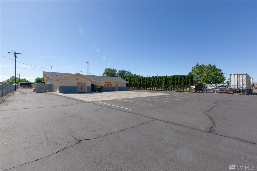 280 NW Manor Rd Wapato WA 98951