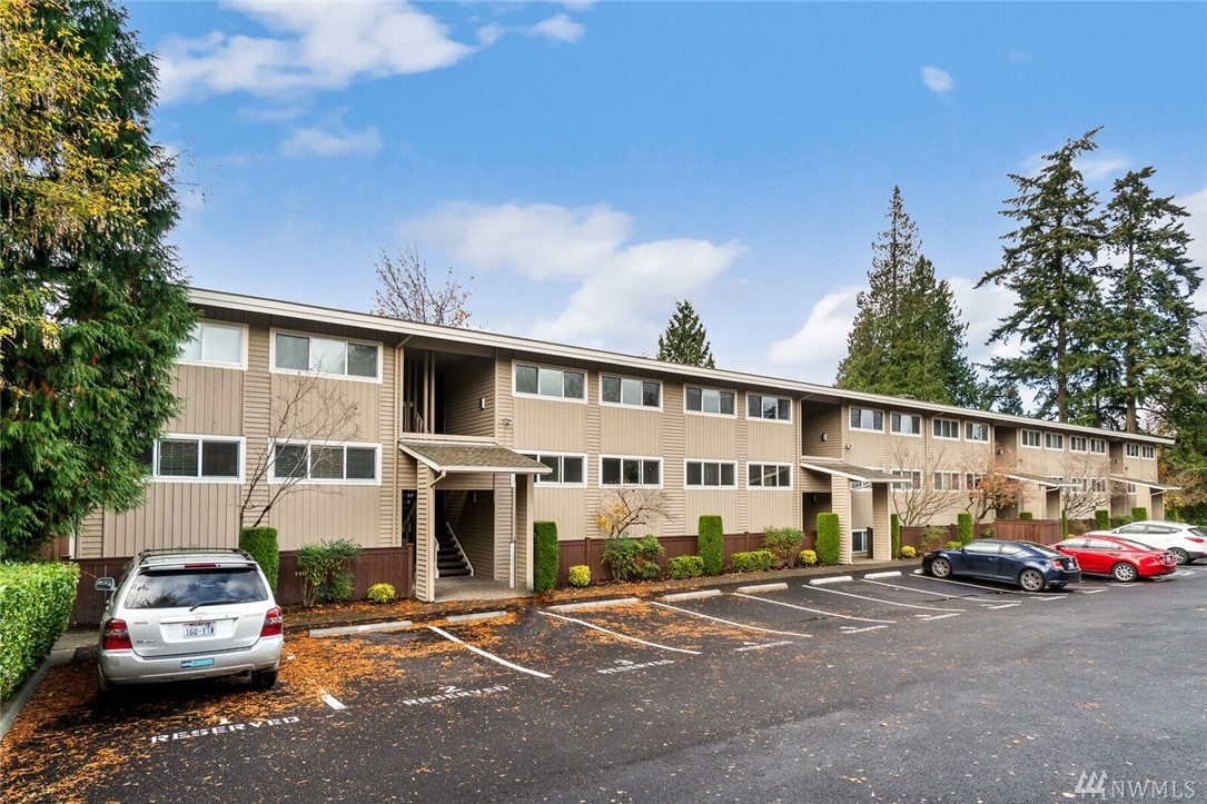 725 9th Ave S Unit 201 Unit 201 Kirkland WA 98033