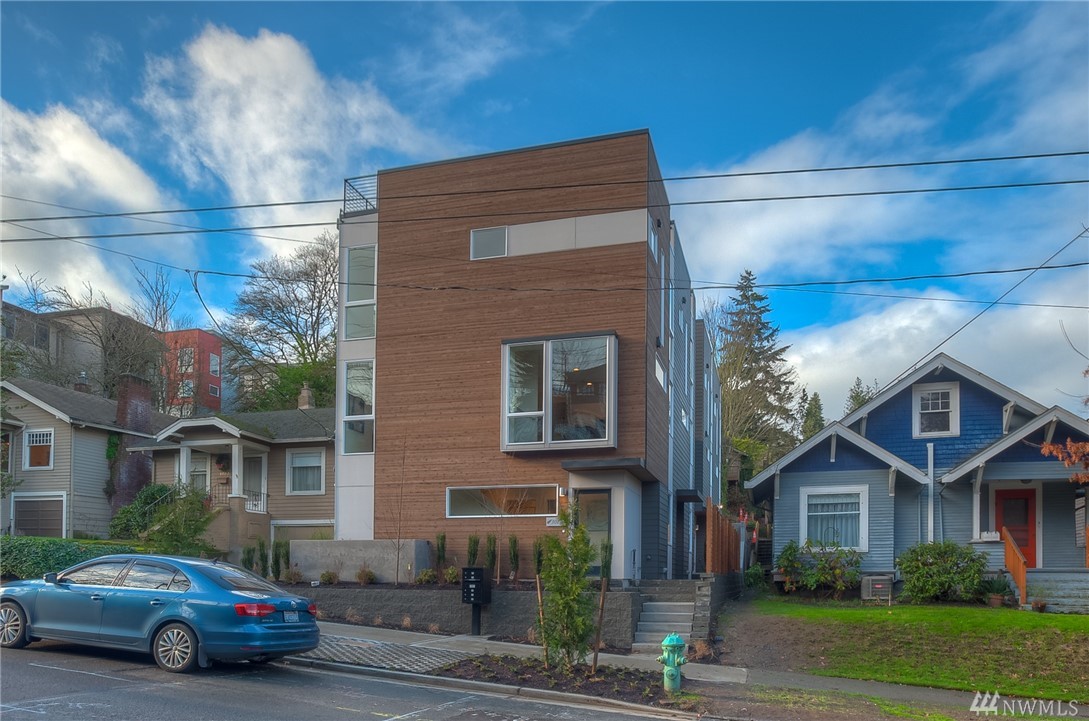 3031 3rd Ave W Unit A Unit A Seattle WA 98119