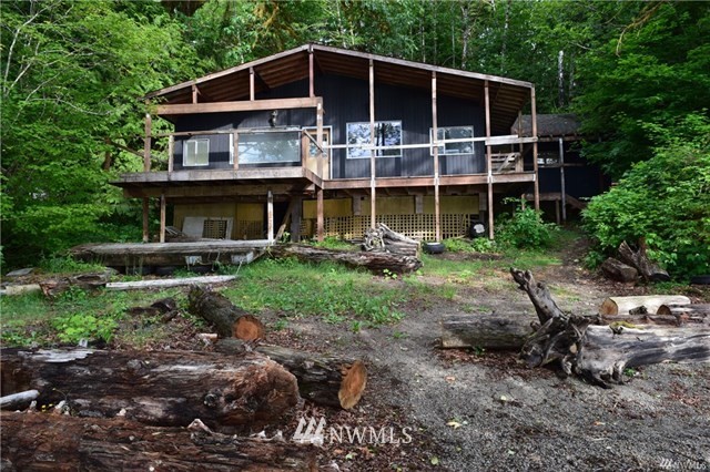 411 S Shore Rd Quinault WA 98575