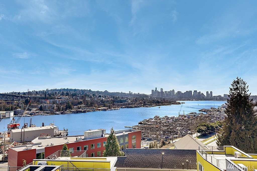 3926 1st Ave NE Unit 35 Unit 35 Seattle WA 98105