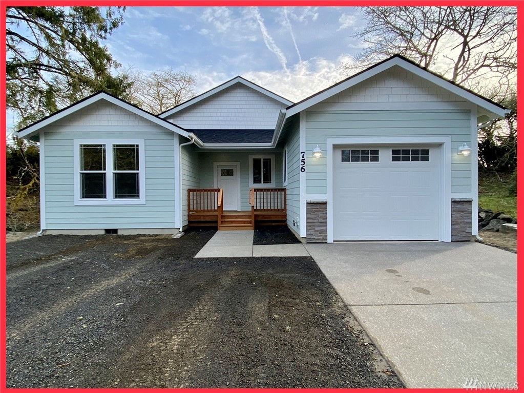 756 Falls Of Clyde Loop SE Unit  Ocean Shores WA 98569