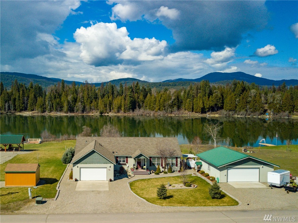 751 Reflection Dr Ione WA 99139