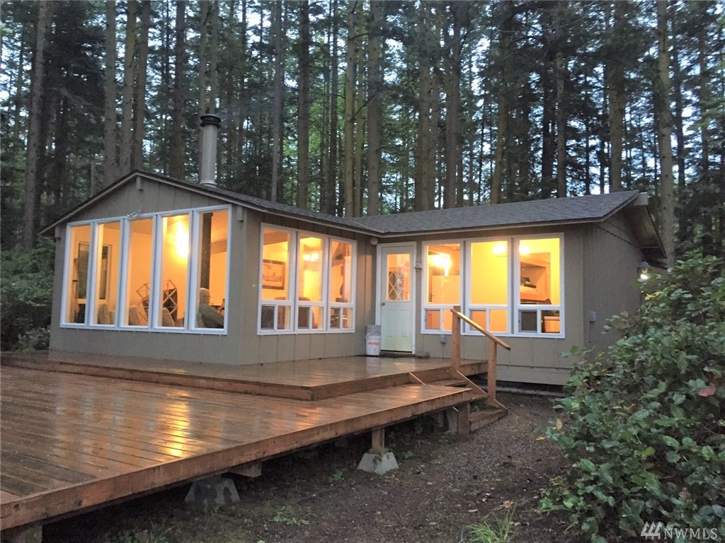 176 Wishkah Ln Unit  Center Island WA 98221