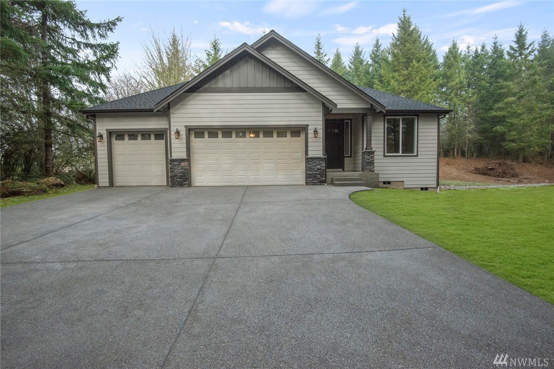11924 Windtree Ln SE Unit  Rainier WA 98576