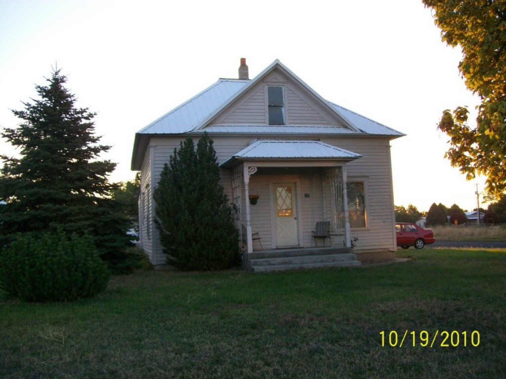 137 Columbia St Unit  Hartline WA 99135