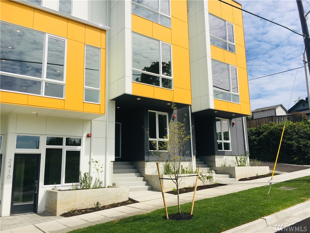 2412 S Plum St Unit  Seattle WA 98144
