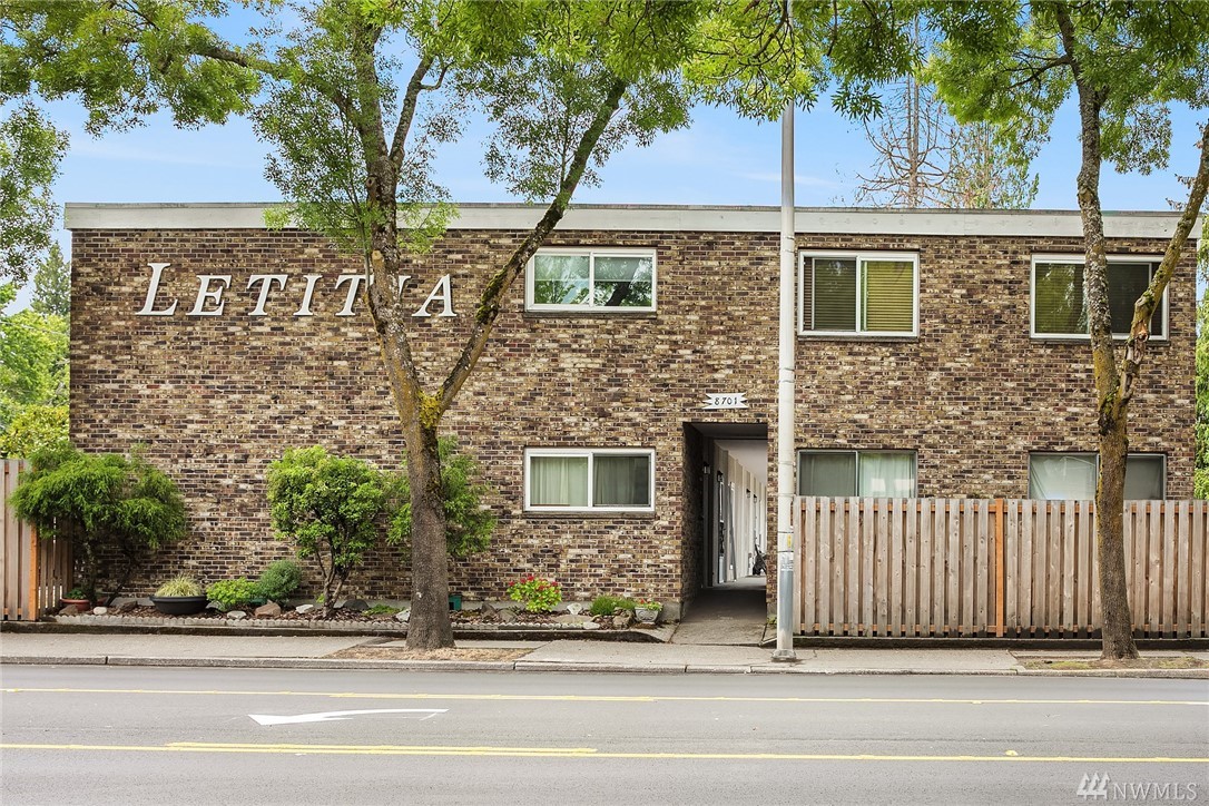 8701 35th Ave NE Unit 3 Unit 3 Seattle WA 98115