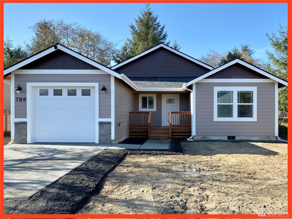 789 Island Cir SE Unit  Ocean Shores WA 98569