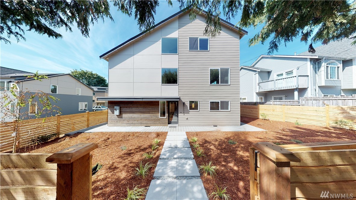 5947 22nd Ave S Unit  Seattle WA 98108