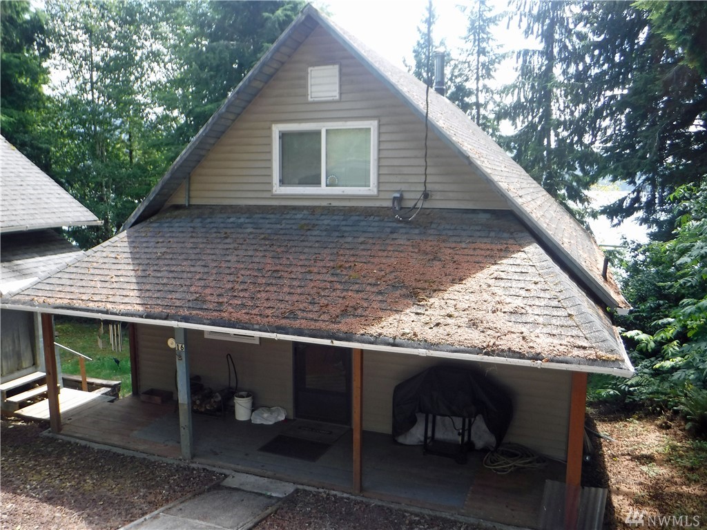 16 Lakeview Dr Amanda Park WA 98526