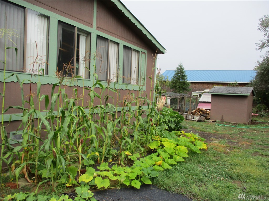 79 Ocosta Third St Unit  Ocosta WA 98520