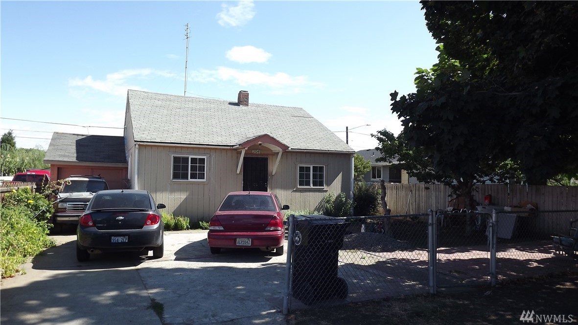 204 N E St Unit  Toppenish WA 98948