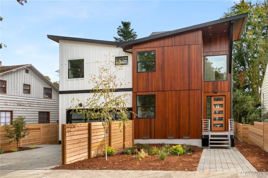 3033 NW 67th St Seattle WA 98117