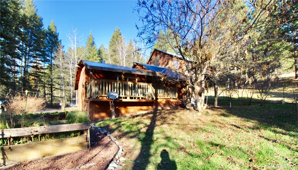 2621 Crosscut Way Addy WA 99109