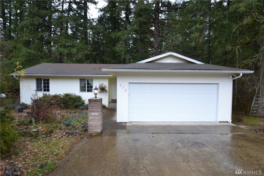 172 Edgewater Dr Unit  Carson WA 98610