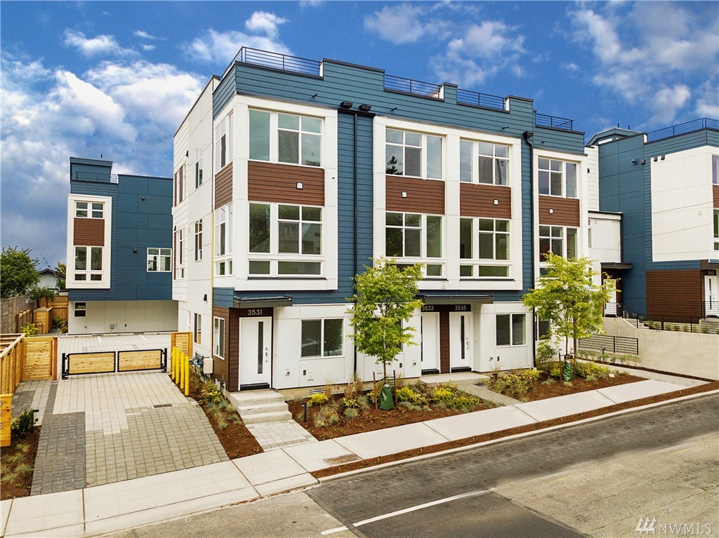 3525 Wallingford Ave N Seattle WA 98103