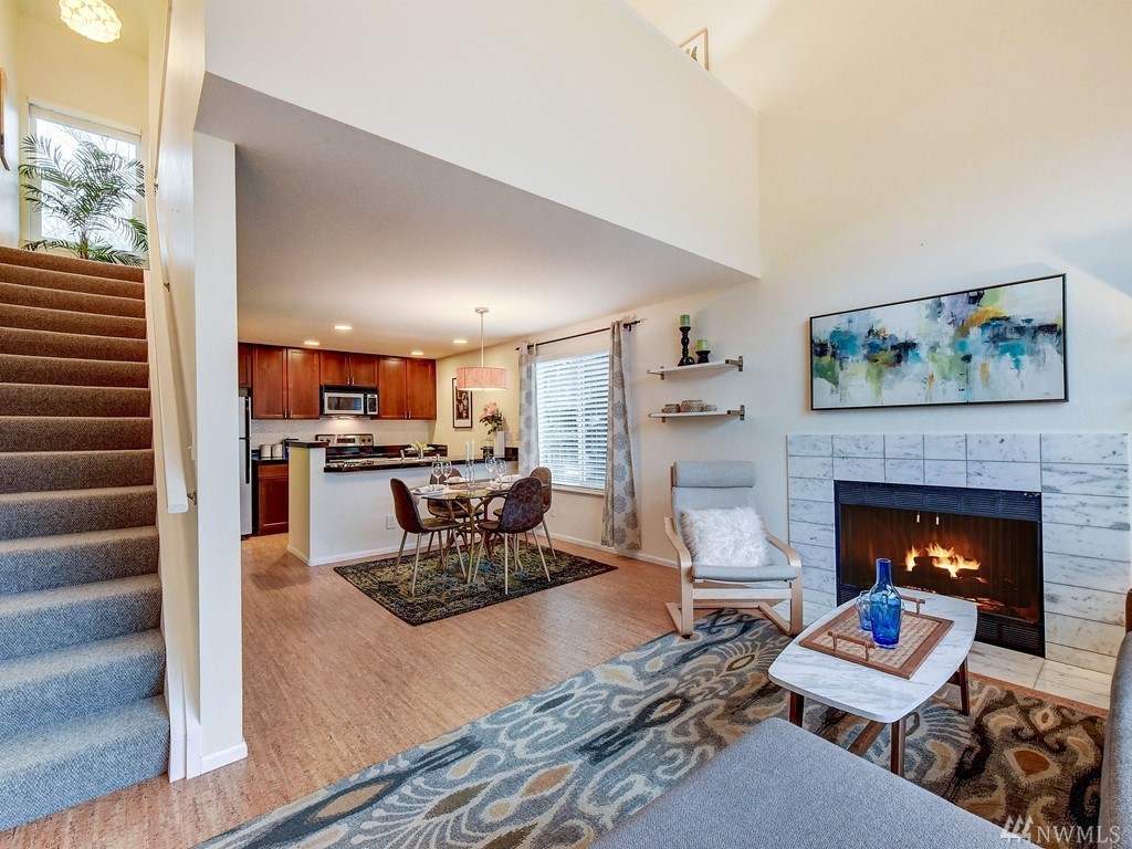 1109 N Allen Pl Unit 201 Unit 201 Seattle WA 98103