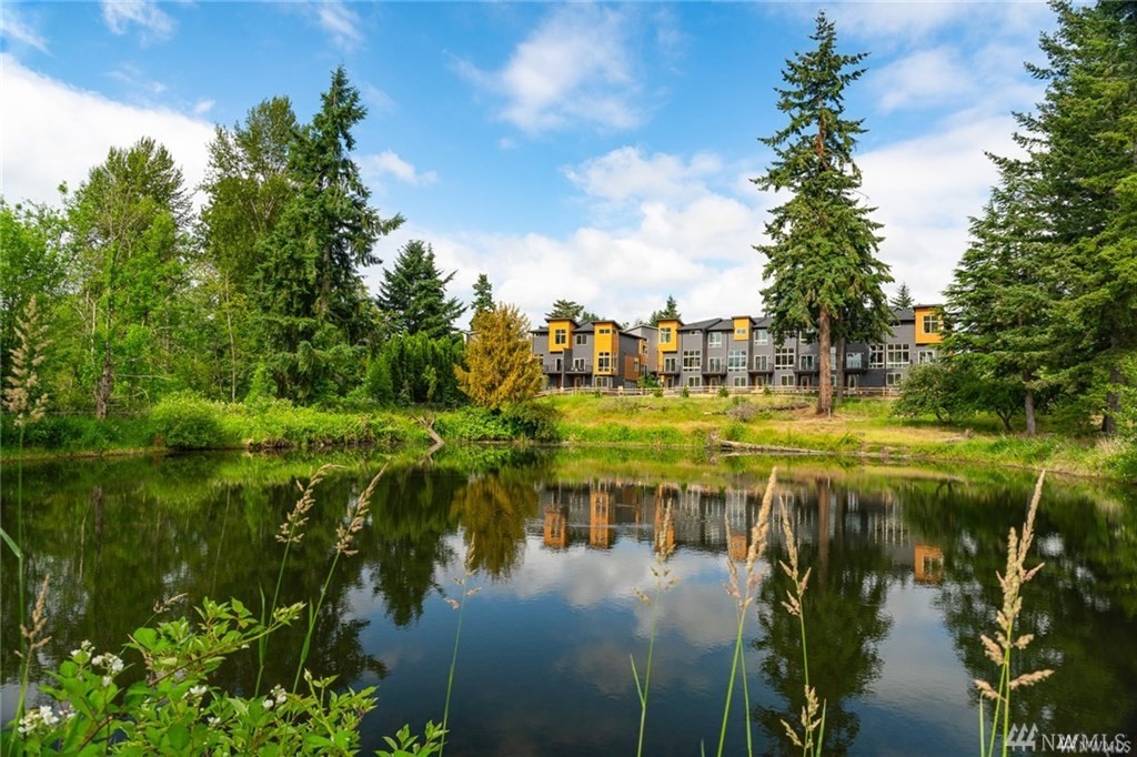 18256 73rd Ave NE Unit 102 Unit 102 Kenmore WA 98028