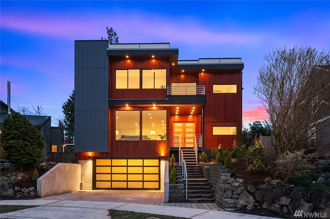 5846 57th Ave NE Seattle WA 98105