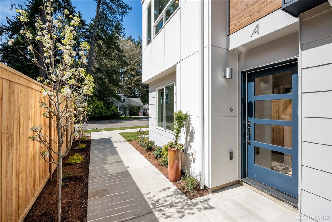 18322 1st Ave NE Unit A Unit A Shoreline WA 98155