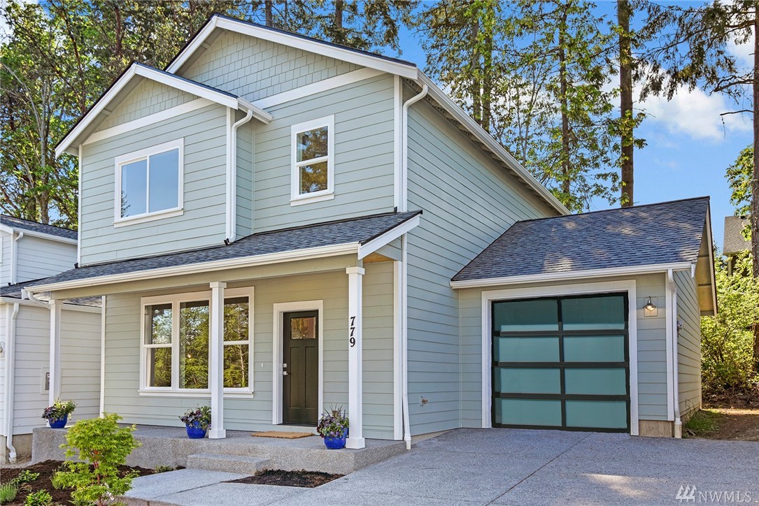 779 Fords Ct NW Bainbridge Island WA 98110