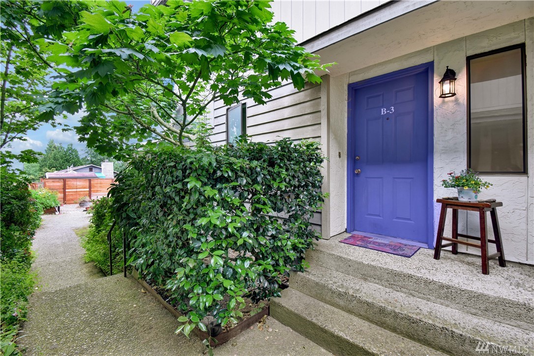 19230 15th Ave NE Unit B3 Unit B3 Shoreline WA 98155