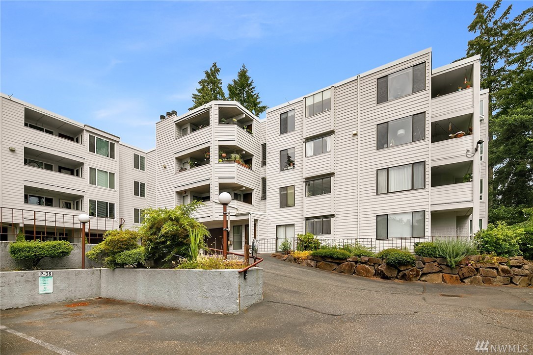 17417 Ashworth Ave N Unit 302 Unit 302 Shoreline WA 98133