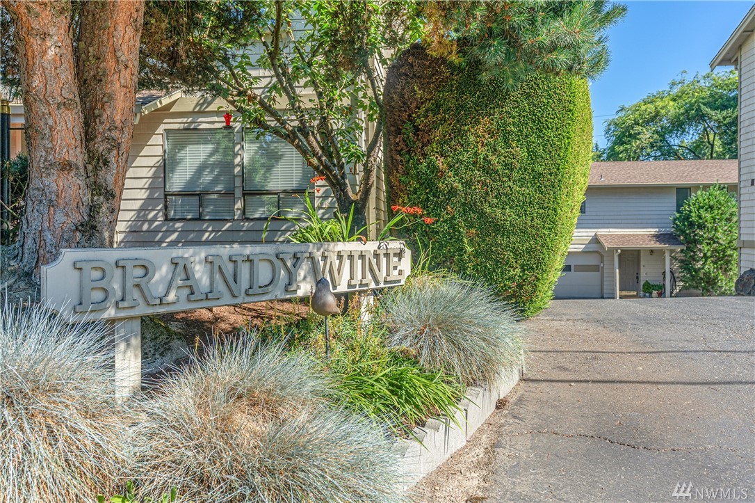12540 SE 30th St Unit B2 Unit B2 Bellevue WA 98005