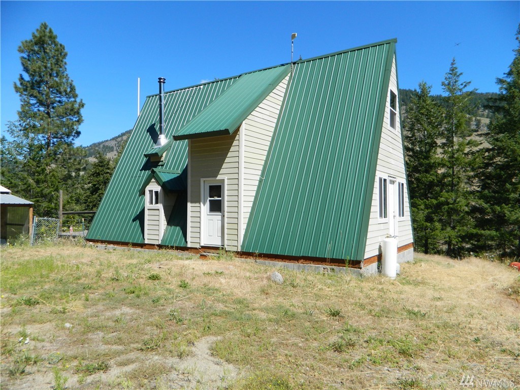25 Gold Hill Rd Loomis WA 98827